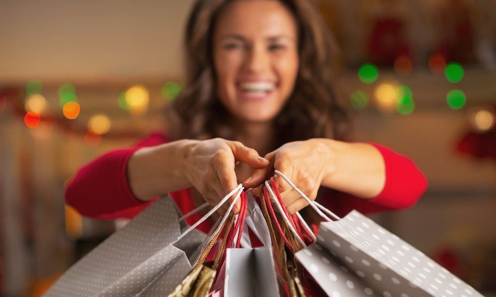A Guide to Budget Friendly Holiday Shopping During COVID-19